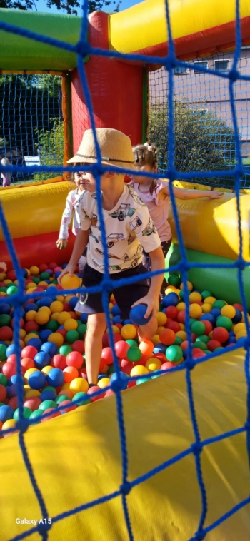 Messenger_creation_E8096683-BD3C-44A3-B6C4-A3848392F4A9.heic
